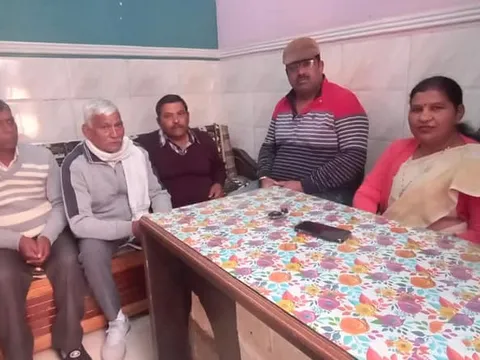 सराय काले खां में श्री रविन्द्र पप्पू के साथ जनसंपर्क दौरा