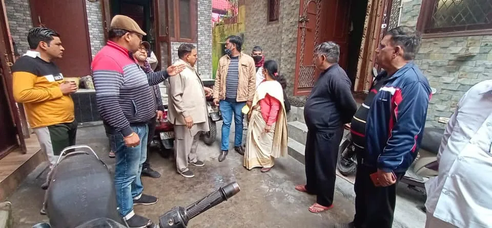 सराय काले खां में श्री रविन्द्र पप्पू के साथ जनसंपर्क दौरा — तस्वीर 2 में से 9