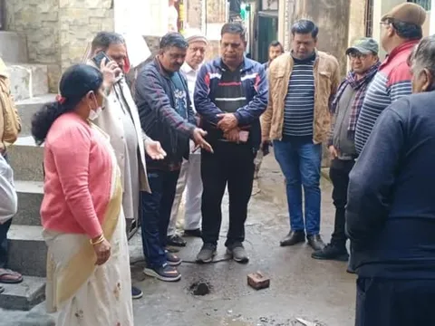 सराय काले खां में श्री रविन्द्र पप्पू के साथ जनसंपर्क दौरा — 3