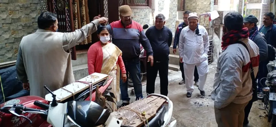 सराय काले खां में श्री रविन्द्र पप्पू के साथ जनसंपर्क दौरा — तस्वीर 4 में से 9