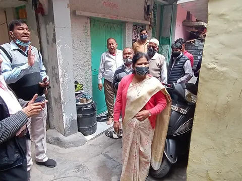 आश्रम कोली कैंप और सनलाईट II में जनसंपर्क दौरा — 5