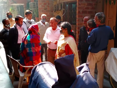 आश्रम कोली कैंप और सनलाईट II में जनसंपर्क दौरा — 9