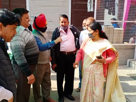 आश्रम कोली कैंप और सनलाईट II में जनसंपर्क दौरा — 12