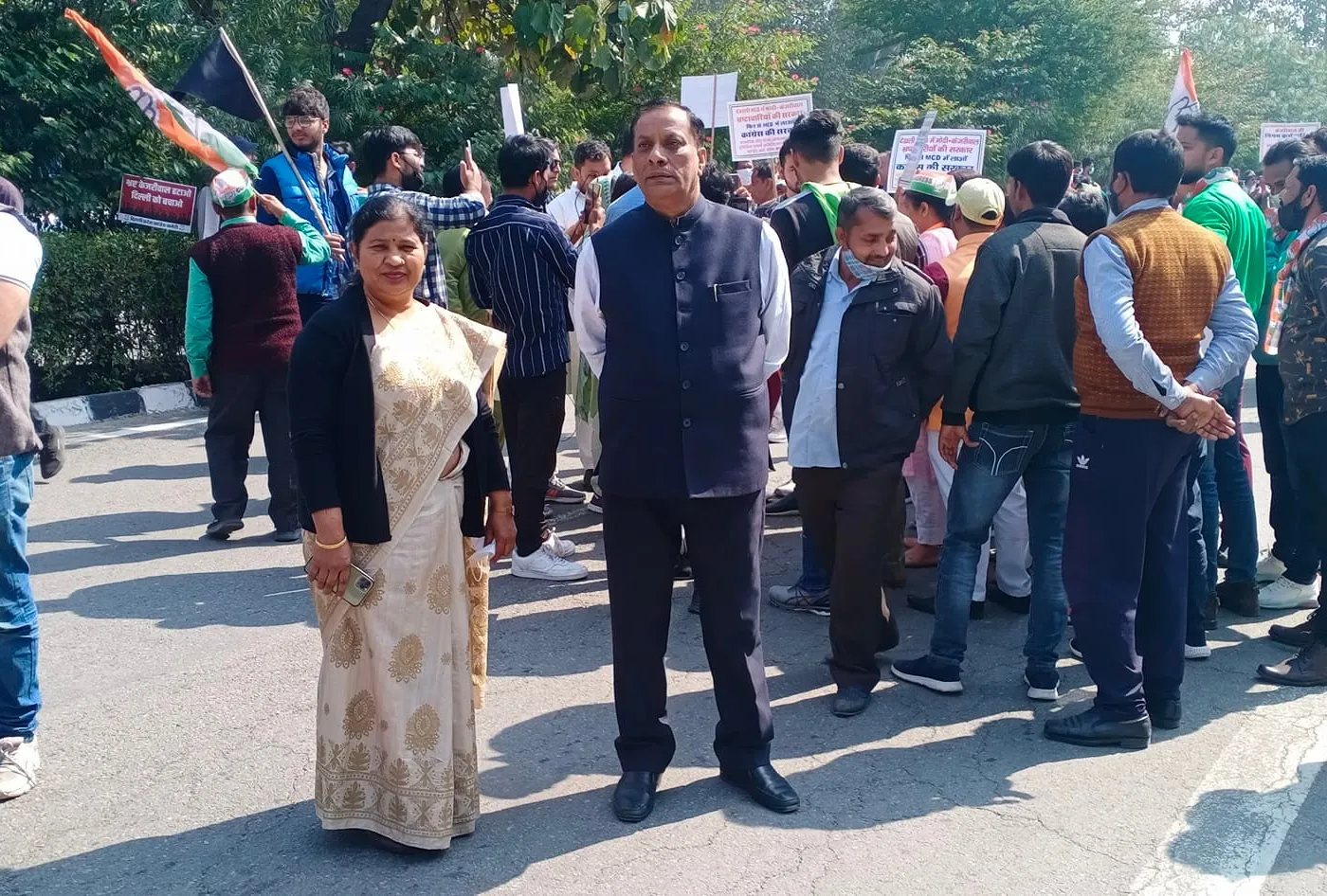 मुख्यमंत्री निवास पर भ्रष्टाचार के विरोध में प्रदर्शन — तस्वीर 1 में से 10