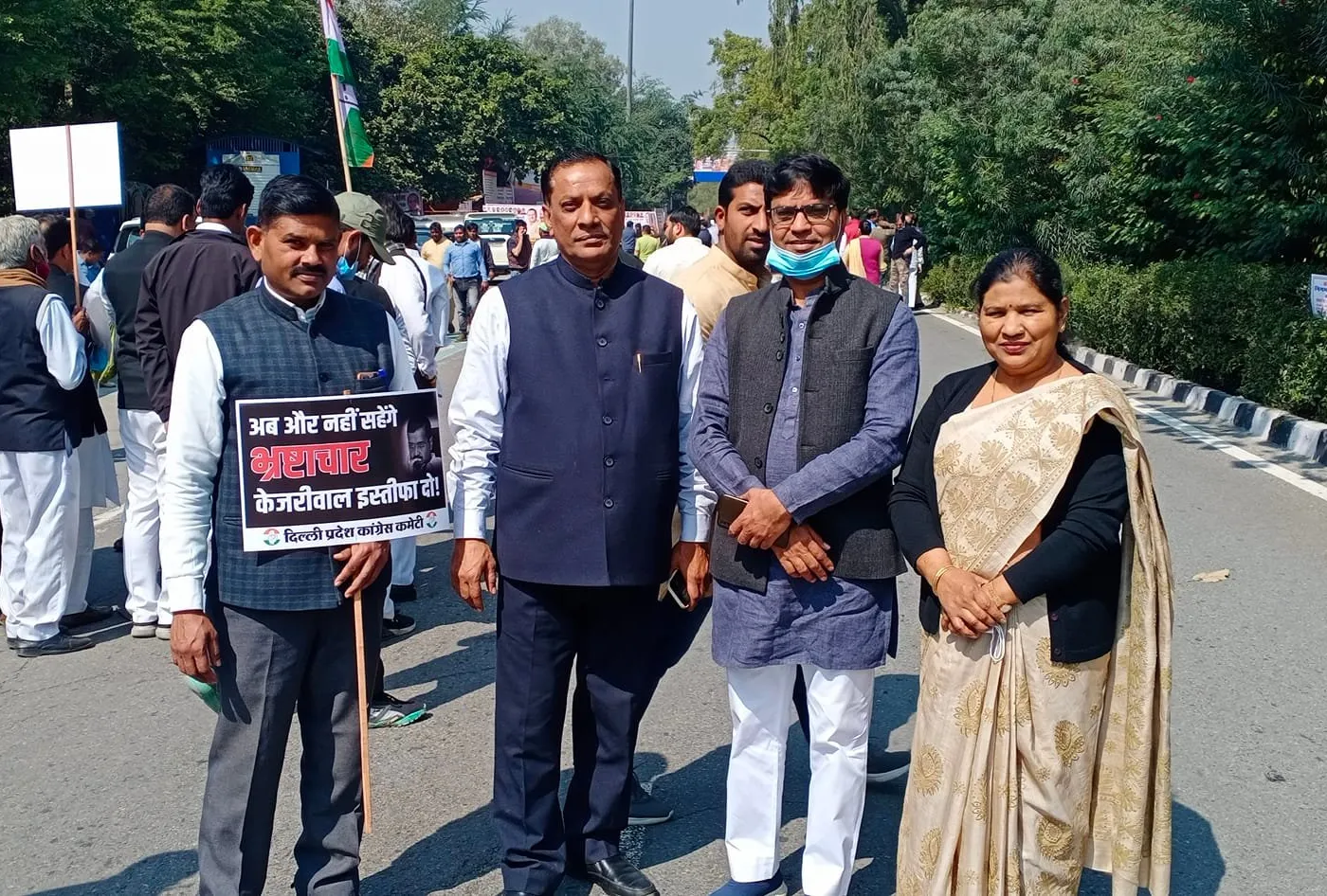 मुख्यमंत्री निवास पर भ्रष्टाचार के विरोध में प्रदर्शन — तस्वीर 3 में से 10