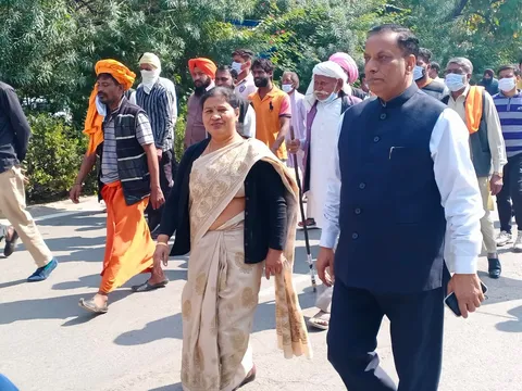 मुख्यमंत्री निवास पर भ्रष्टाचार के विरोध में प्रदर्शन — 5