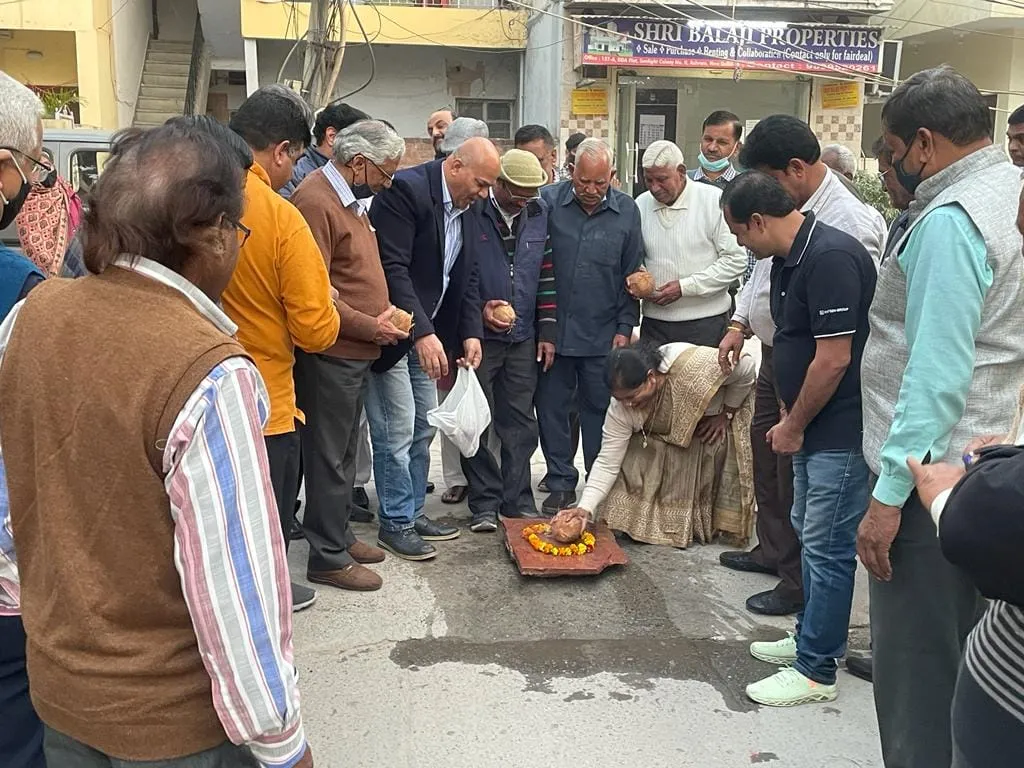 सनलाइट कॉलोनी नं. II (80 गज) में नई सड़क का उद्घाटन — तस्वीर 13 में से 20