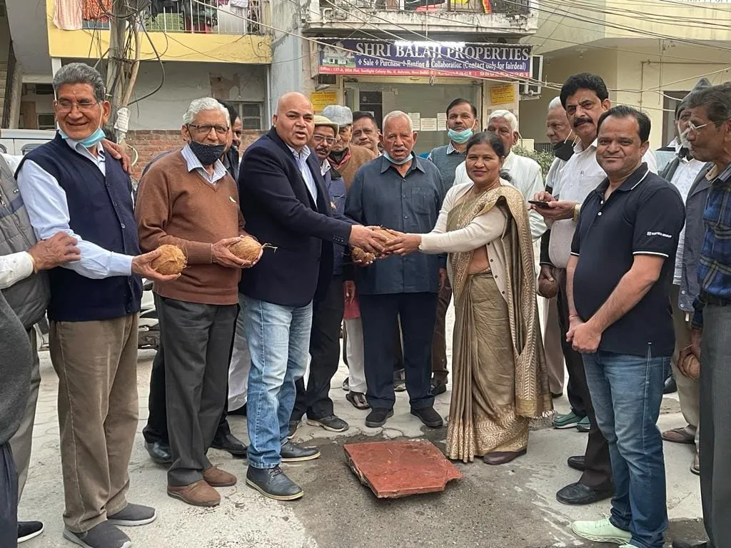 सनलाइट कॉलोनी नं. II (80 गज) में नई सड़क का उद्घाटन — तस्वीर 16 में से 20