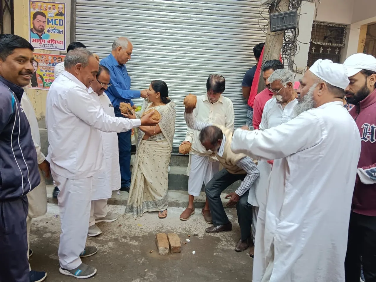 सराय काले खां व किलोकरी गांव में नई सड़क का उद्घाटन — तस्वीर 2 में से 16
