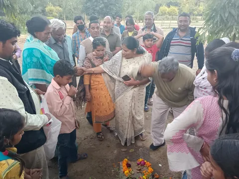 अंबेडकर पार्क में नई स्ट्रीट लाइट का उद्घाटन — 3