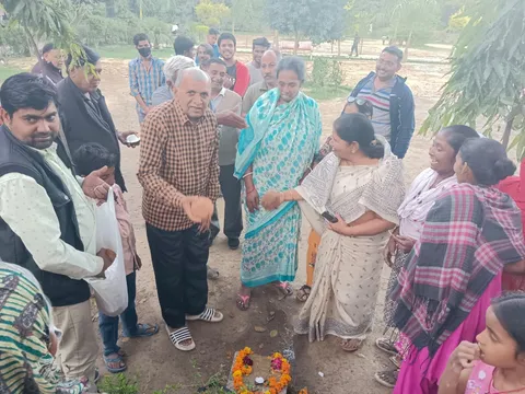 अंबेडकर पार्क में नई स्ट्रीट लाइट का उद्घाटन — 8