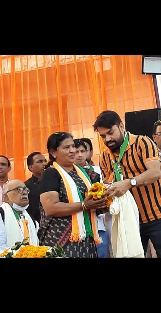 पटपड़गंज जिला कार्यकर्ता सम्मेलन एवं सदस्यता एनरोलर्स सम्मान समारोह — तस्वीर 1 में से 13