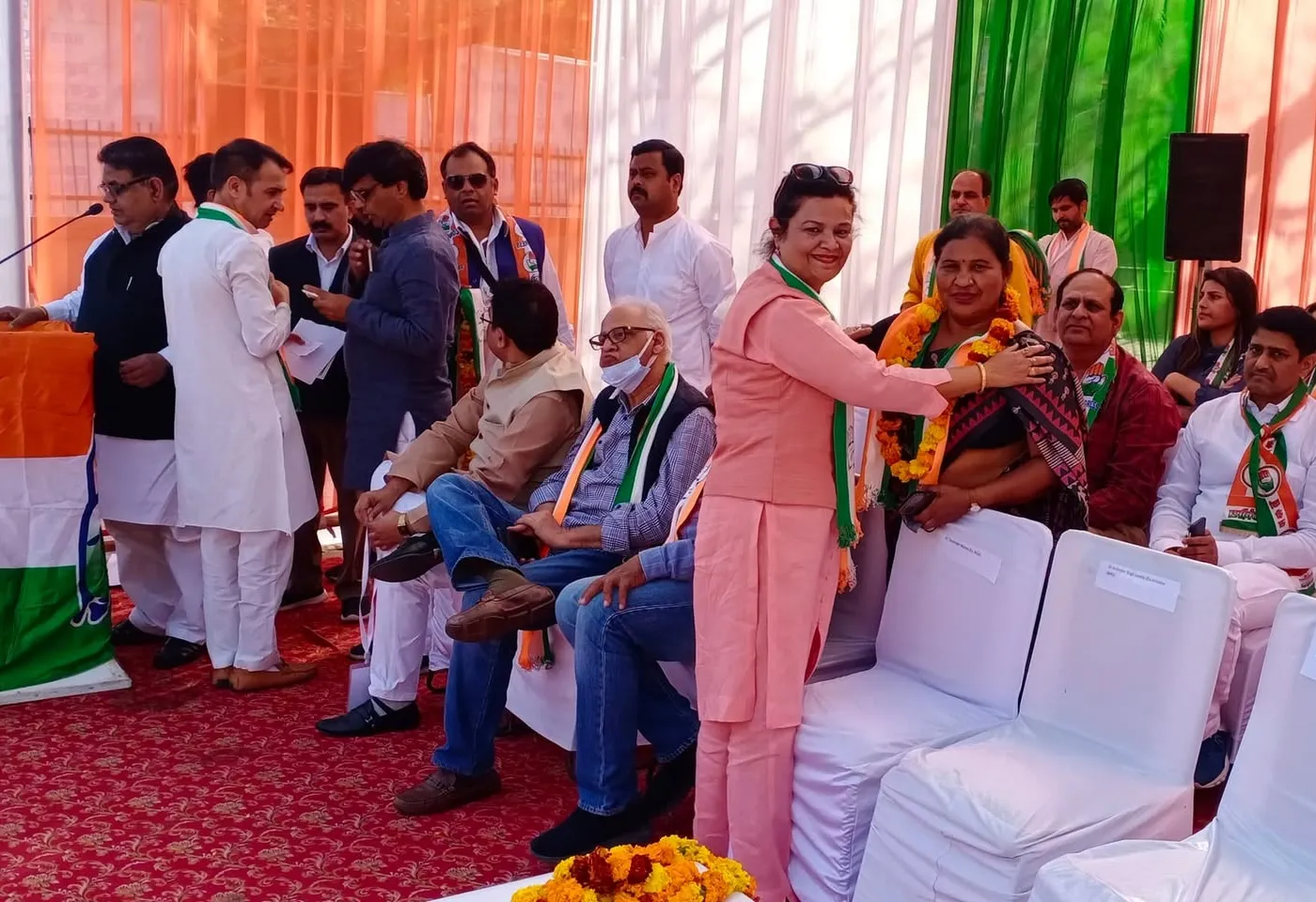 पटपड़गंज जिला कार्यकर्ता सम्मेलन एवं सदस्यता एनरोलर्स सम्मान समारोह — तस्वीर 9 में से 13