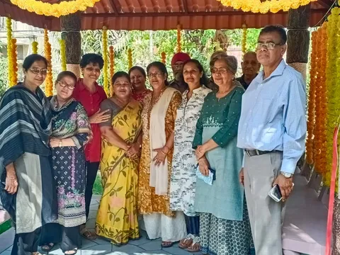 ट्राएंगल पार्क, सिद्धार्थ एंक्लेव में सीनियर सिटीजन हट का उद्घाटन — 6