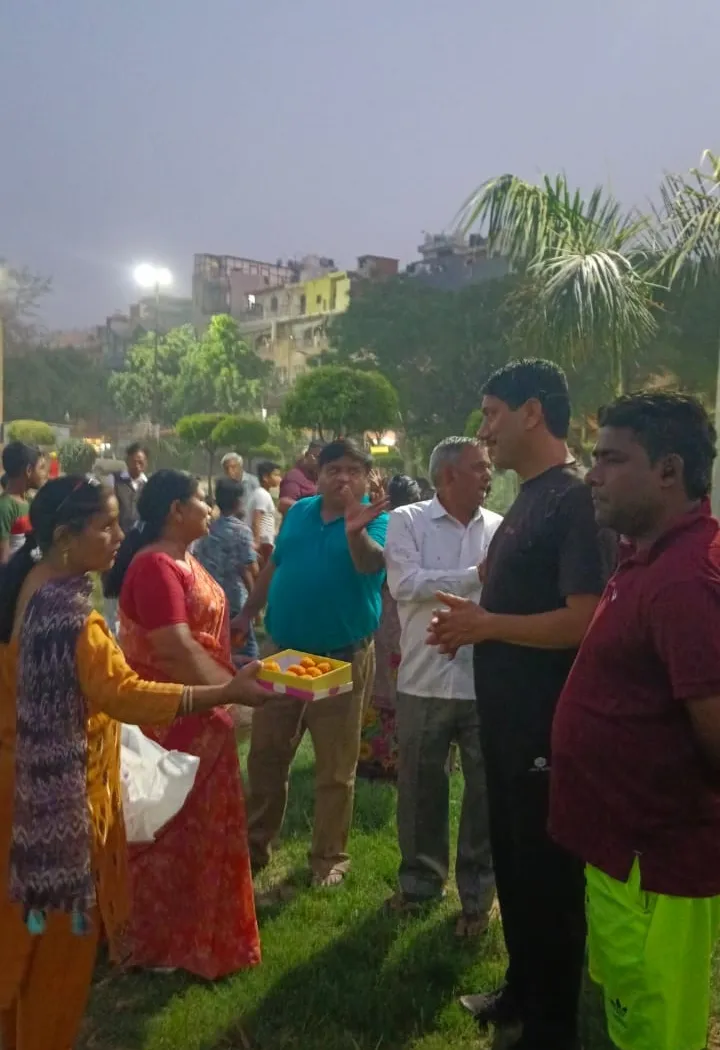 अंबेडकर पार्क, सिद्धार्थ बस्ती में स्ट्रीट लाइट का शुभारंभ — तस्वीर 5 में से 9
