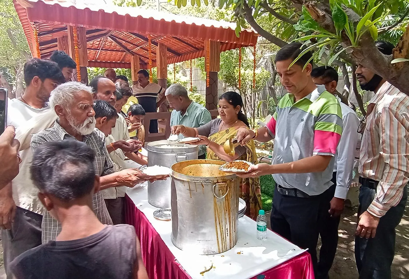 शादी राम पार्क, भगवान नगर में सीनियर सिटीजन हट का उद्घाटन — तस्वीर 7 में से 9