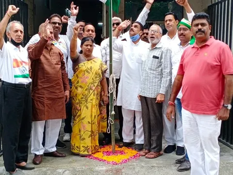 75वें स्वतंत्रता दिवस के अवसर पर चार पार्कों में ध्वजारोहण — 10