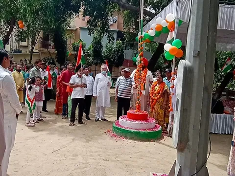 75वें स्वतंत्रता दिवस के अवसर पर चार पार्कों में ध्वजारोहण — 12