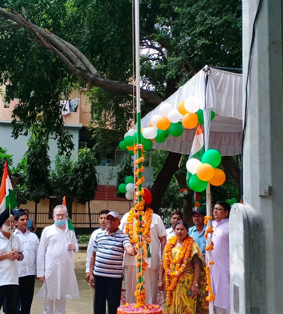 75वें स्वतंत्रता दिवस के अवसर पर चार पार्कों में ध्वजारोहण — तस्वीर 13 में से 14