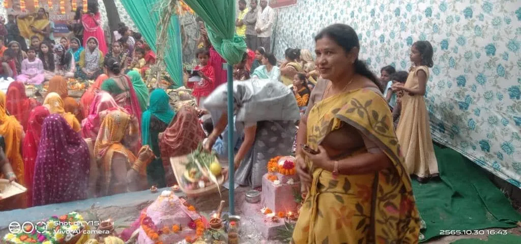वार्ड 143 के घाटों पर छठ पर्व मनाया गया — तस्वीर 1 में से 14
