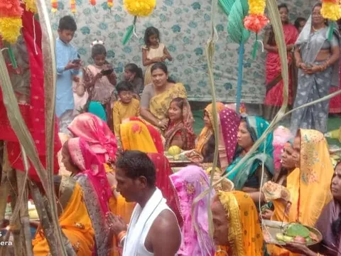 वार्ड 143 के घाटों पर छठ पर्व मनाया गया — 2