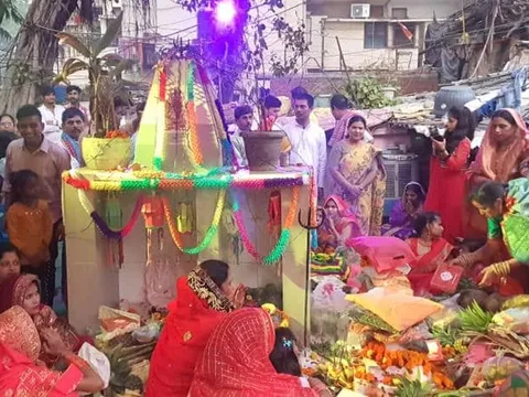 वार्ड 143 के घाटों पर छठ पर्व मनाया गया — 8