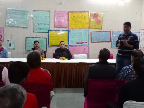 वार्ड 143 की एक धर्मशाला में चुनावी बैठक — 5